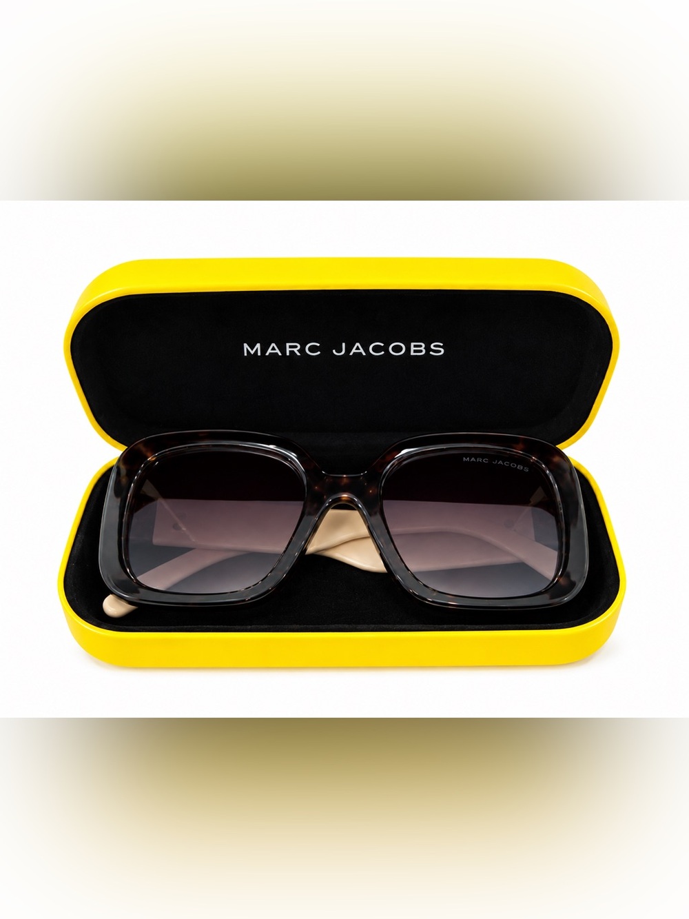 Marc Jacobs Tortoiseshell Frame Sunglasses with Gradient Brown Lenses